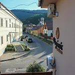 Pogacsas 公寓