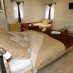 Pogacsas 托卡伊