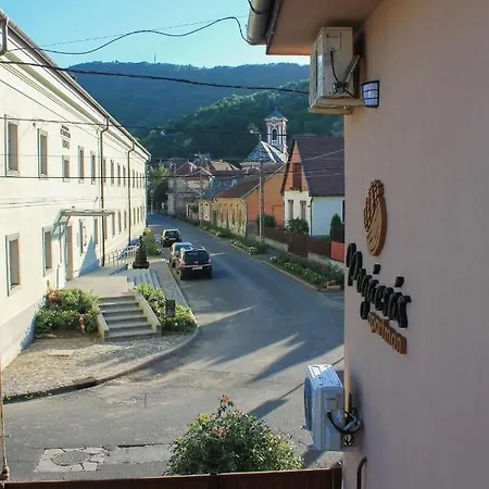 Pogacsas Lejlighed